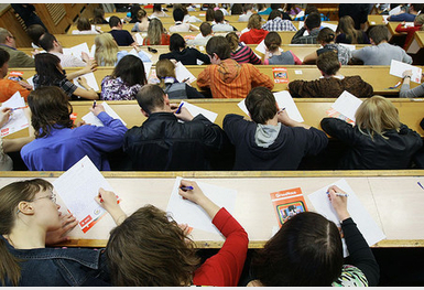 4381-studentsss-pic4-452x302-6005